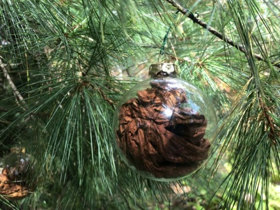 Tobacco Ornament