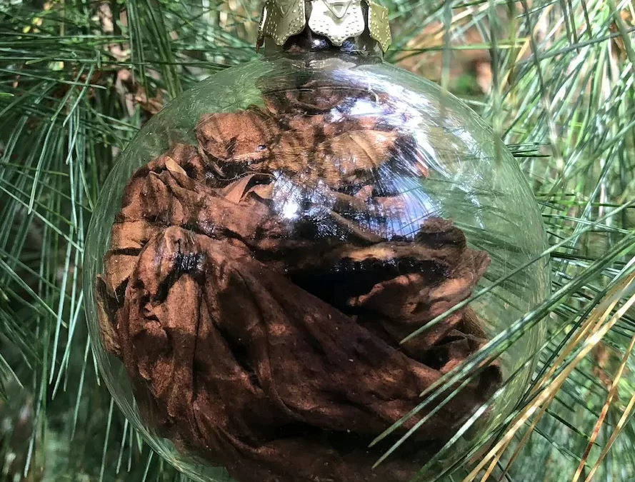 Christmas Tobacco Decor With Our New Tobacco Ornament